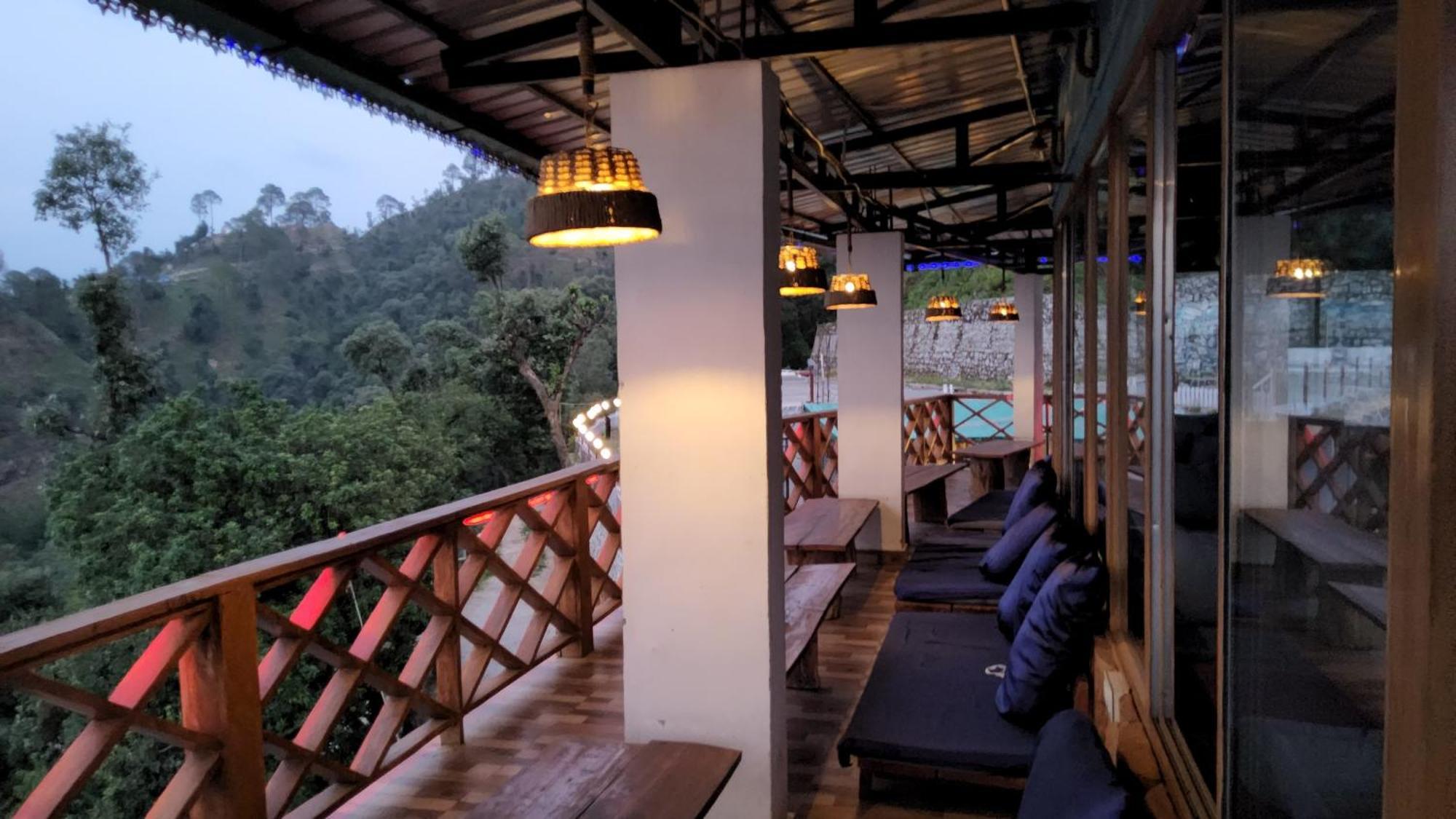 Shiva Valley Resort Kokhliyal Gaon エクステリア 写真